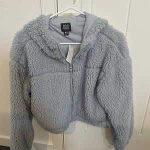 Fluffy BDG hoodie zip up. Size M. Never worn. NWT